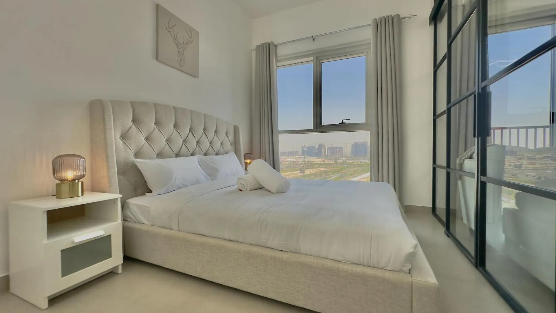 1Br Apartment With Burj Khalifa View In Dubai Hills By Bhavan Vacation Homes